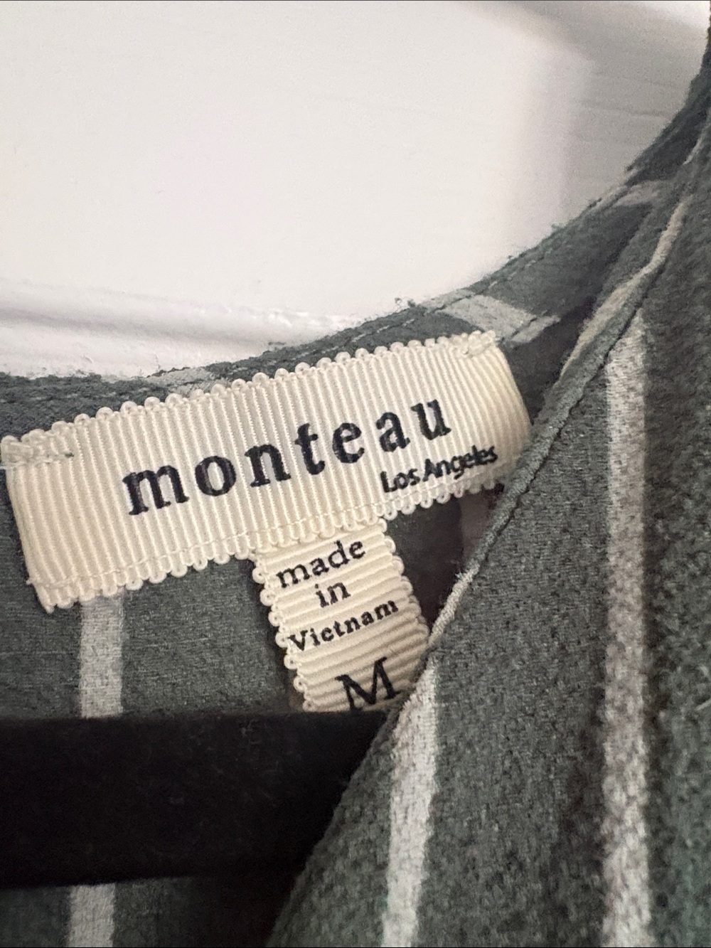 Monteau Olive Green Striped Sleeveless Jumpsuit Monteau Olive Green size Medium - Picture 2 of 7